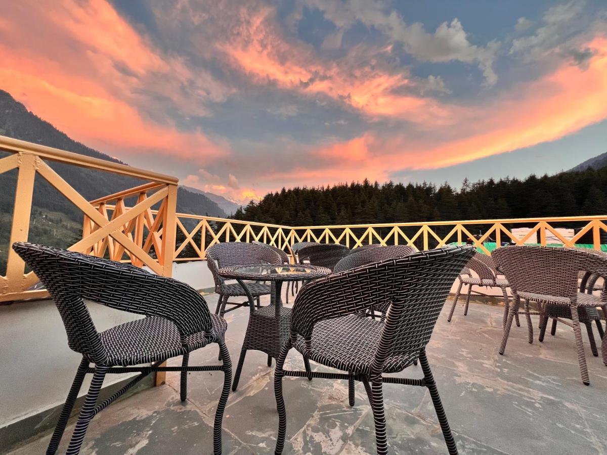 North Deodar Avenue, Manali Bagian luar foto