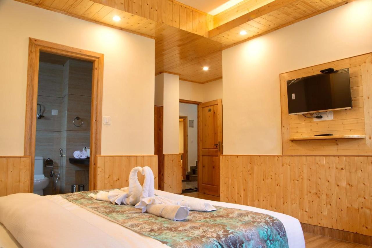 North Deodar Avenue, Manali Bagian luar foto